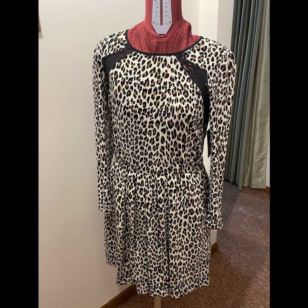 juicy couture leopard dress beautiful very classy on...